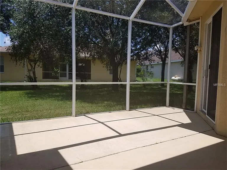 508 Cedar Woods Dr — Photo 22
