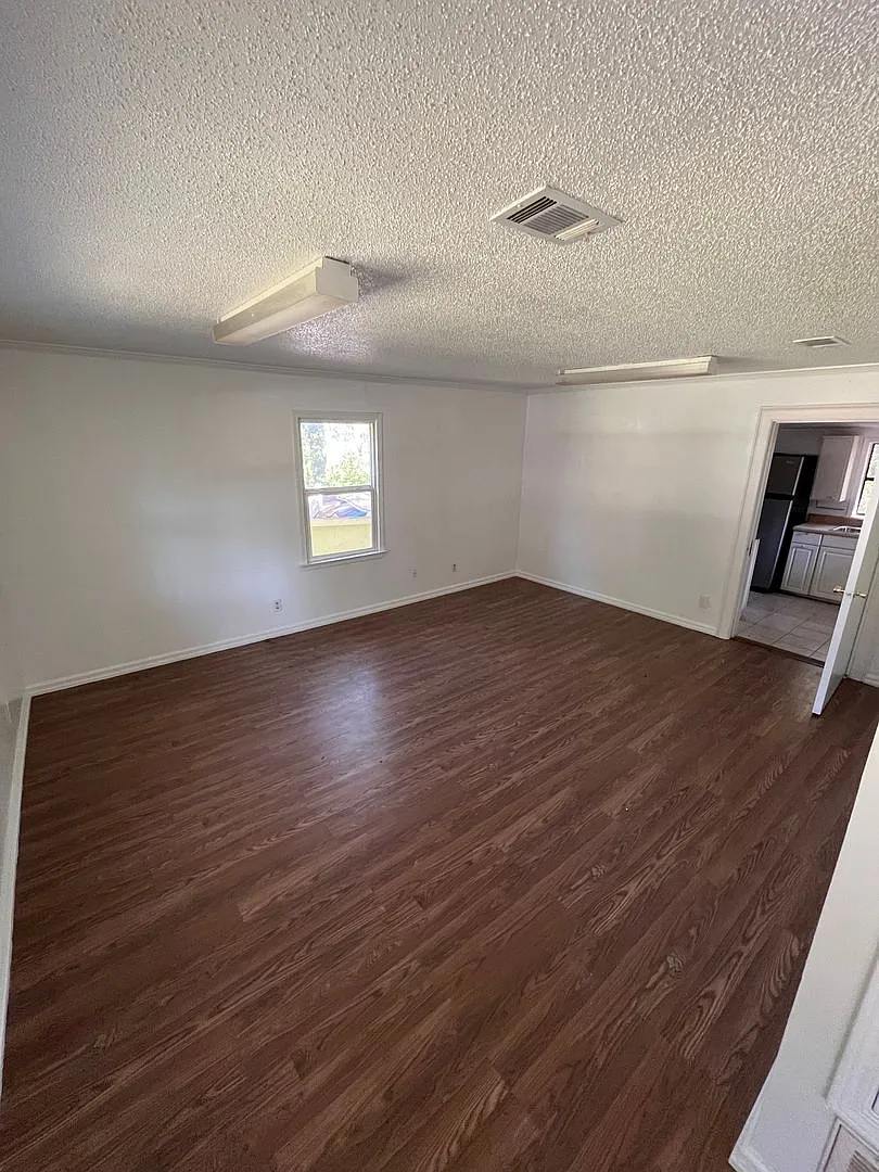 Gautier 2 Bedroom — Photo 4