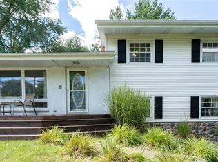 928 Thomas Dr, Jackson, MI