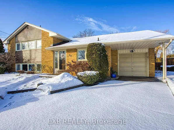 99 Swanhurst Blvd, Mississauga, ON L5N 1B8