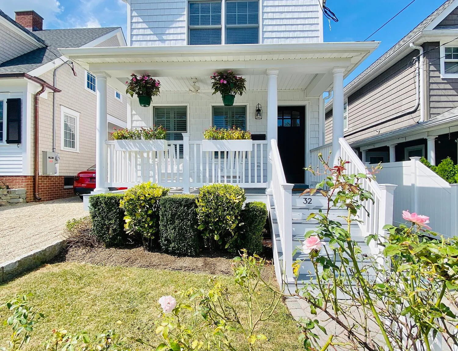 2 bed, 1.5 bath, 1056 sqft, $5,100 — Photo 1