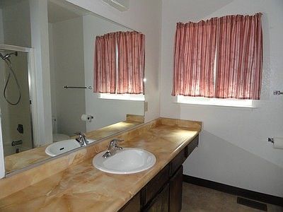 4th image of 460 Mason St APT C