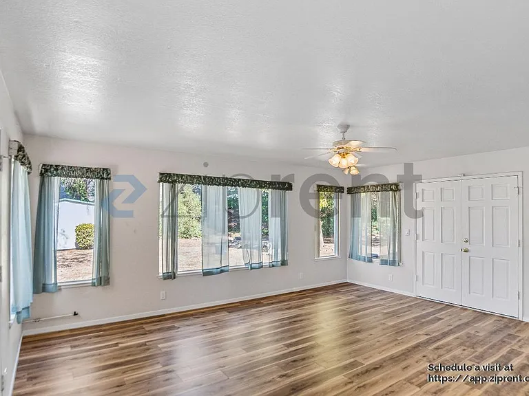 16 Tasco Ct — Photo 18