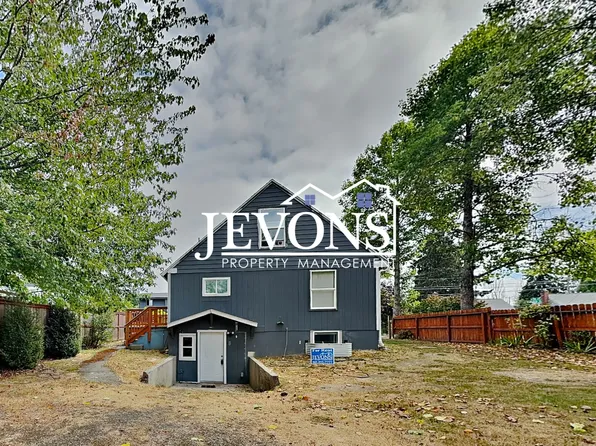 630 N Skyline Dr #B, Tacoma, WA 98406