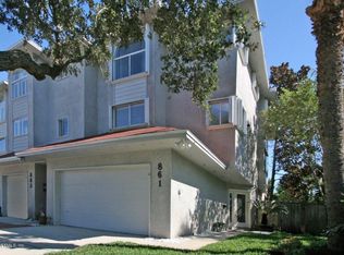 861 Ocean Blvd, Atlantic Beach, FL 32233