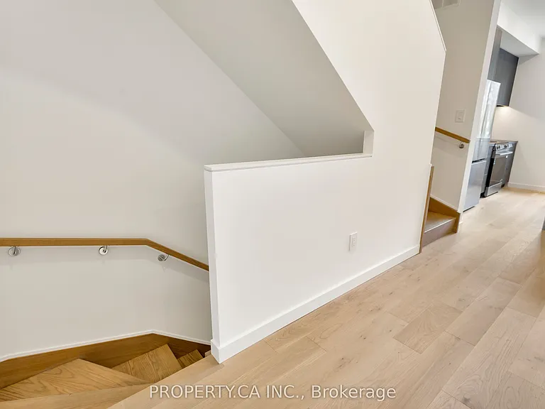 301 Keele St #1 — Photo 37