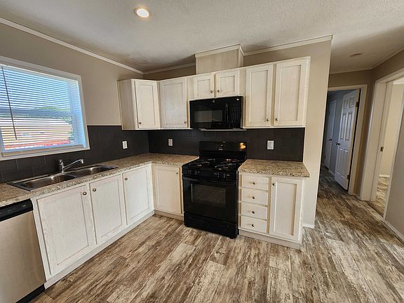 5th image of 4359 Dogwood Blvd #578