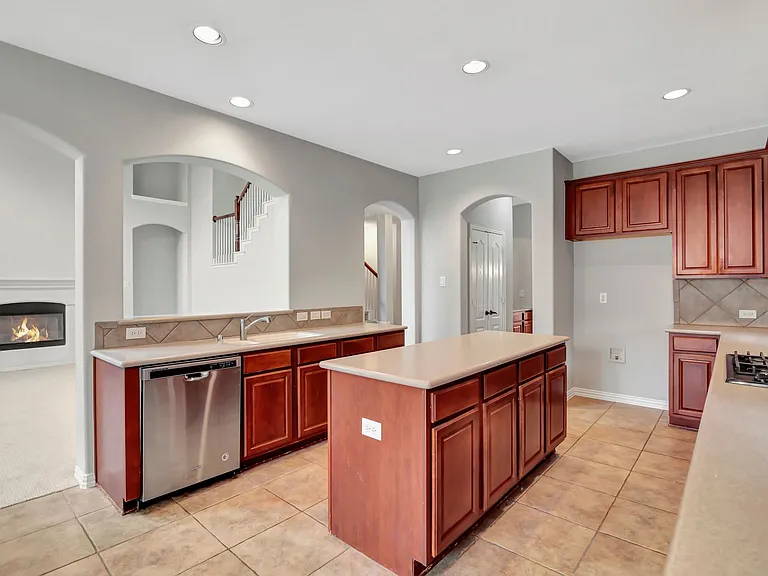 8901 Bent Tree Dr — Photo 17