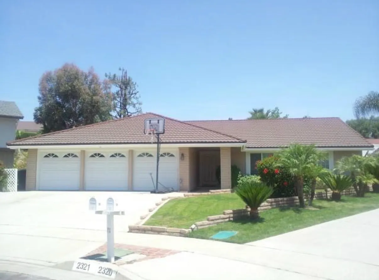3 bed, 1490 sqft, $4,250 — Photo 1
