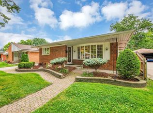 24405 Ursuline St, Saint Clair Shores, MI 48080