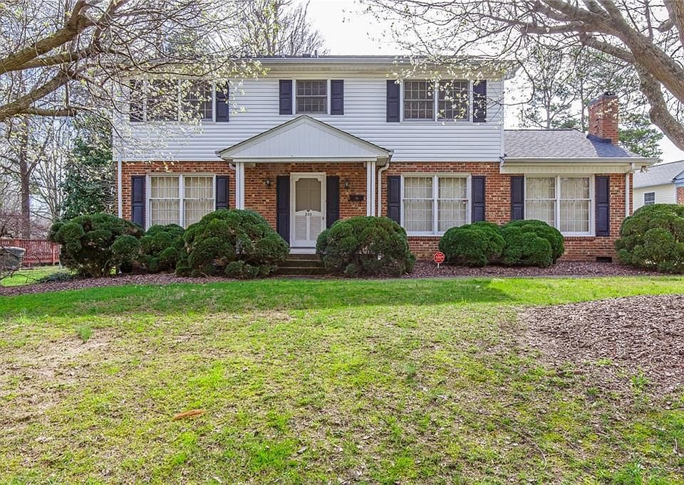 1st image of 305 Largo Dr