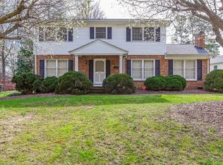 305 Largo Dr, Greensboro, NC 27406