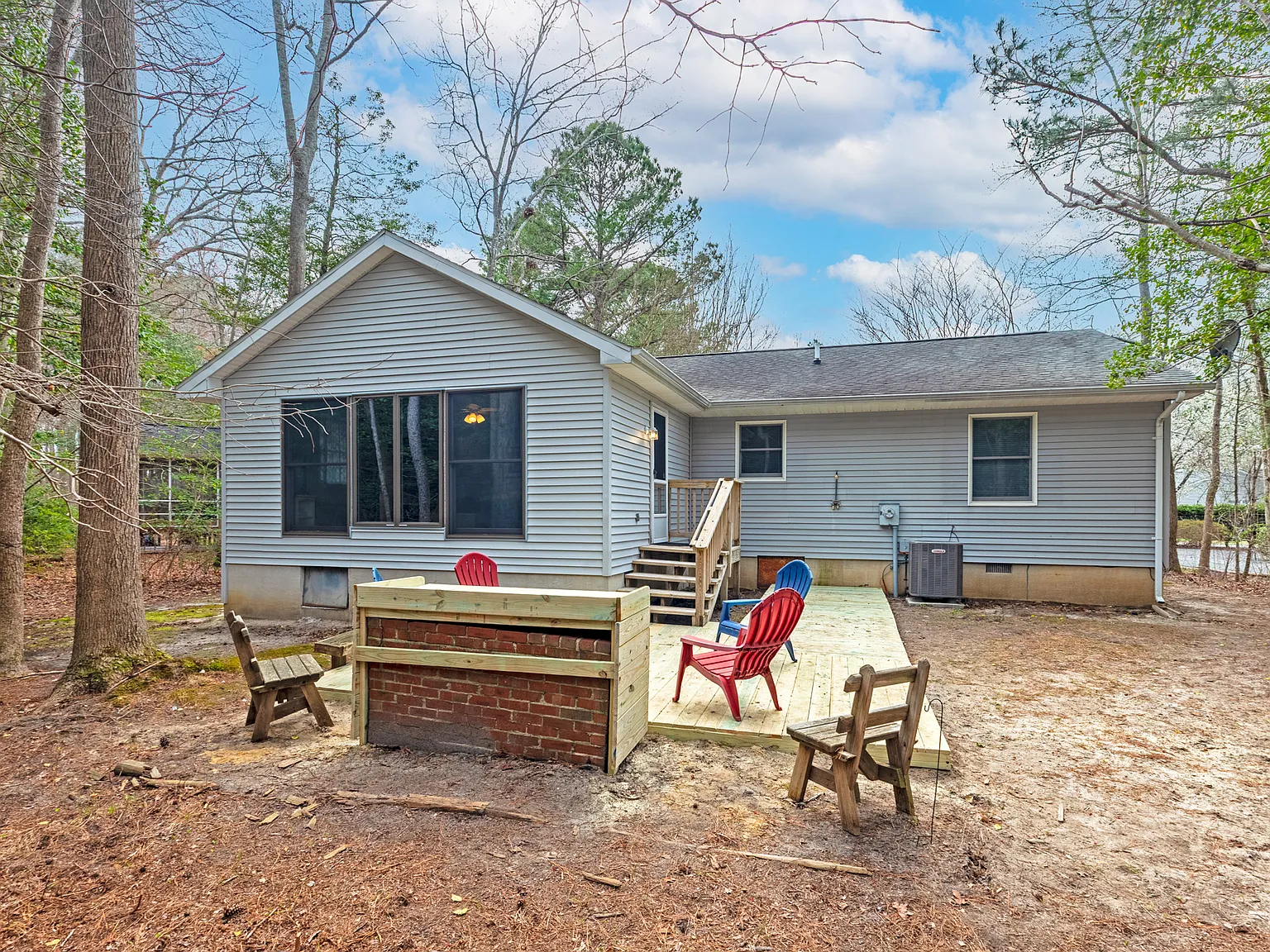 3 bed, 1512 sqft, $1,900 — Photo 2