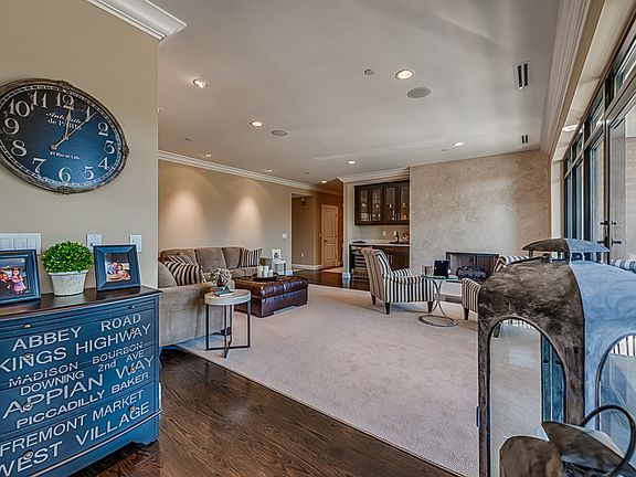 3rd image of 8253 Parkside Dr APT 2A