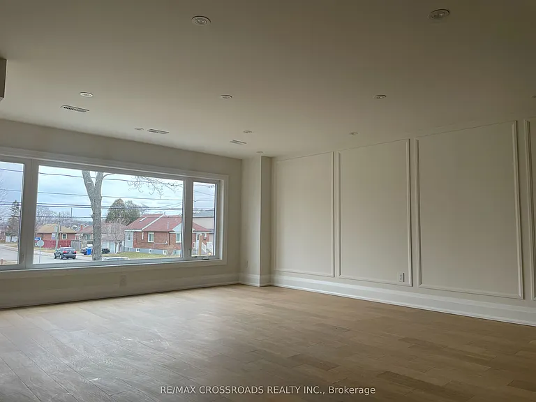 790 Midland Ave #B — Photo 4
