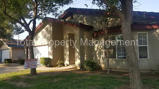 1031 N Sumter Ct photo 1
