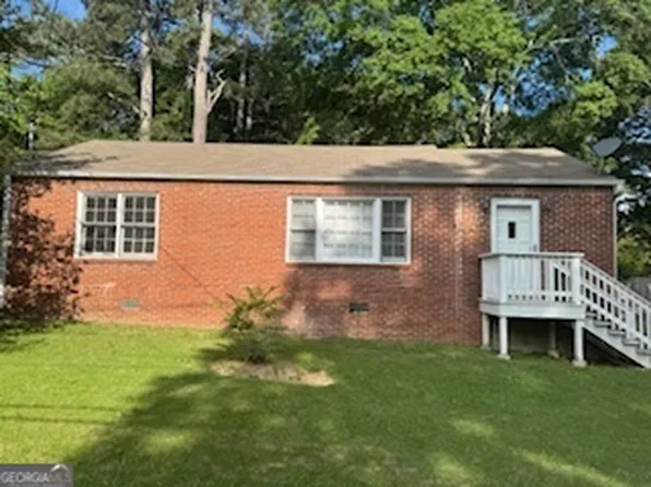5161 Phillips Dr, Forest Park, GA 30297