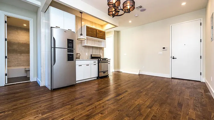 Rented by Nooklyn NYC LLC | media 16