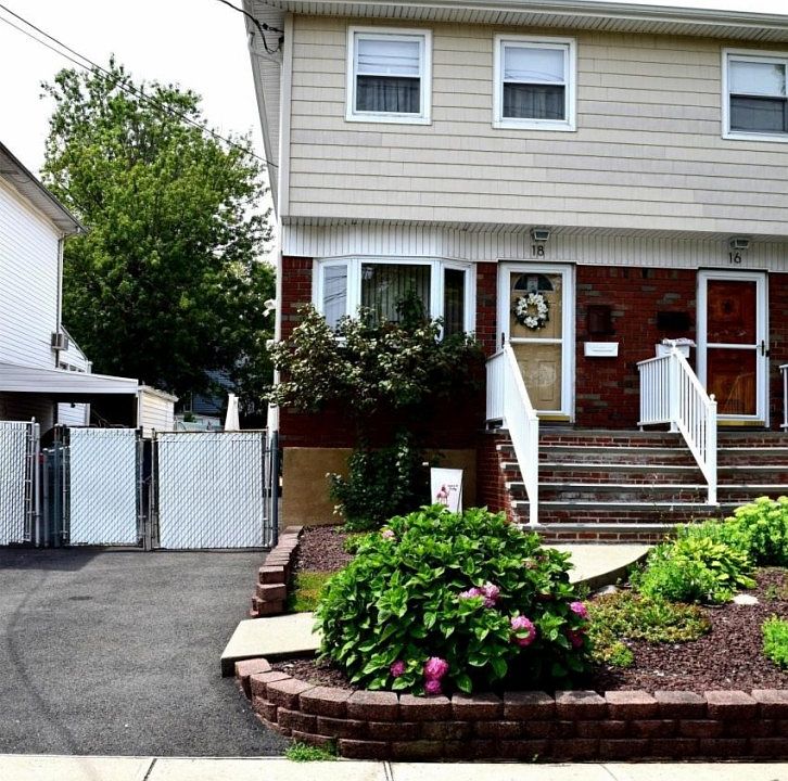 1st image of 18 Ainsworth Ave