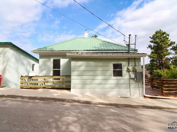 312 W McClellan St, Lead, SD 57754