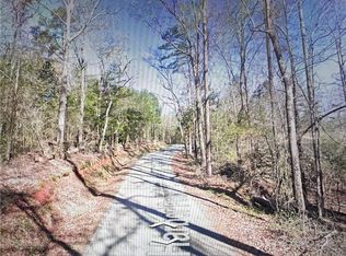 134 Harbor Poin, Hartwell, GA 30643