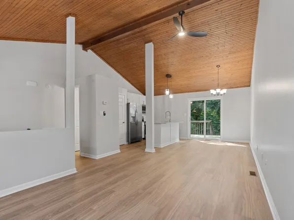 1409 Hartland Woods Way, Lexington, KY 40515