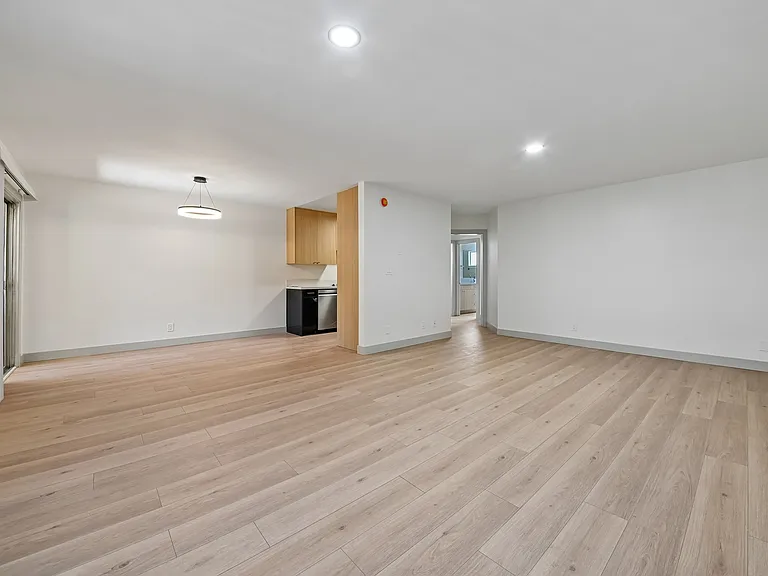 El Dorado - 1342 N. Fuller Avenue — Photo 16