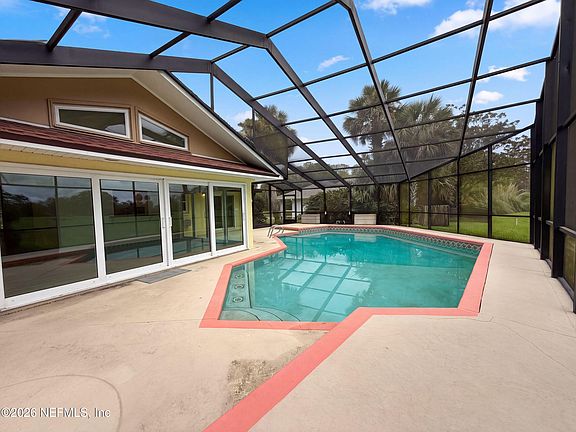 5th image of 628 MIRAMAR Lane