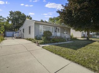 1744 Oregon St, Racine, WI 53405