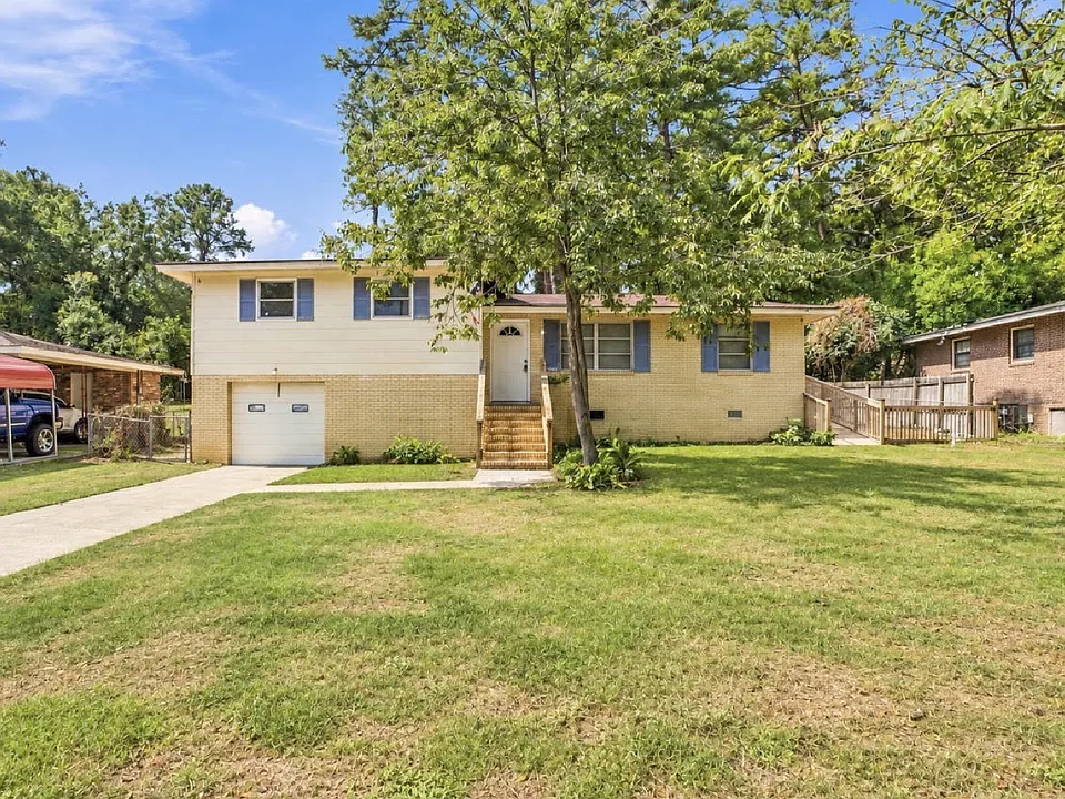 1114 Terrace Cir
