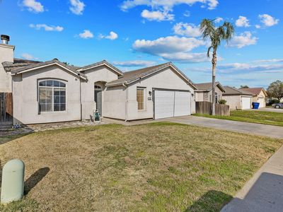 990 Northstar Drive, Hanford, CA, 93230