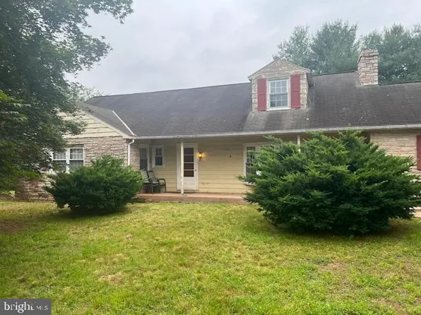 60 Buckwalter Rd, Royersford, PA 19468