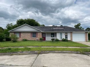 204 April Ln, Ocean Springs, MS 39564