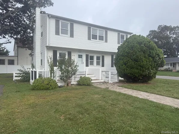 278 14th Ave #1, West Babylon, NY 11704