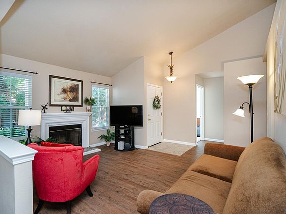 3rd image of 6108 Marlee Cir