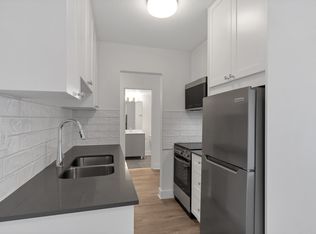 2533 Dowler Pl #308, Victoria, BC V8T4H7