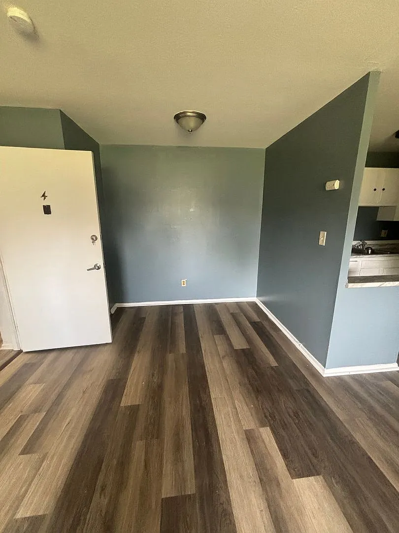 15412 Maple Park Drive — Photo 3