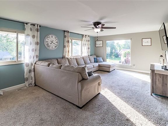 4th image of 2461 Brahms Blvd