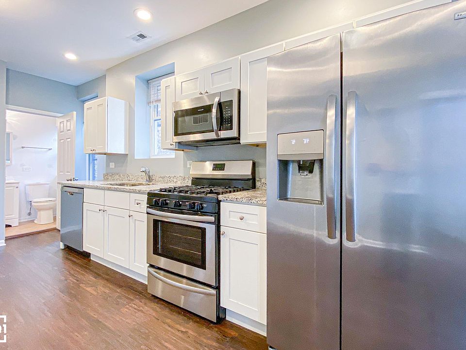 1st image of 1648 W Cortland St #7