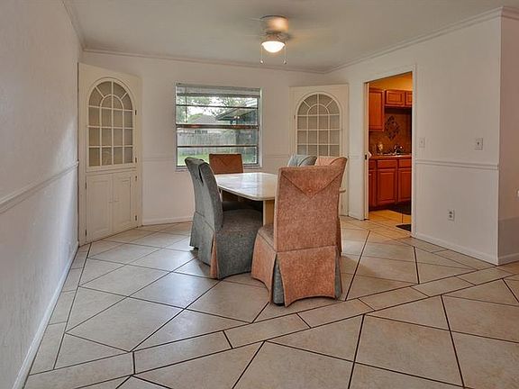 5th image of 1059 Galgano Ave
