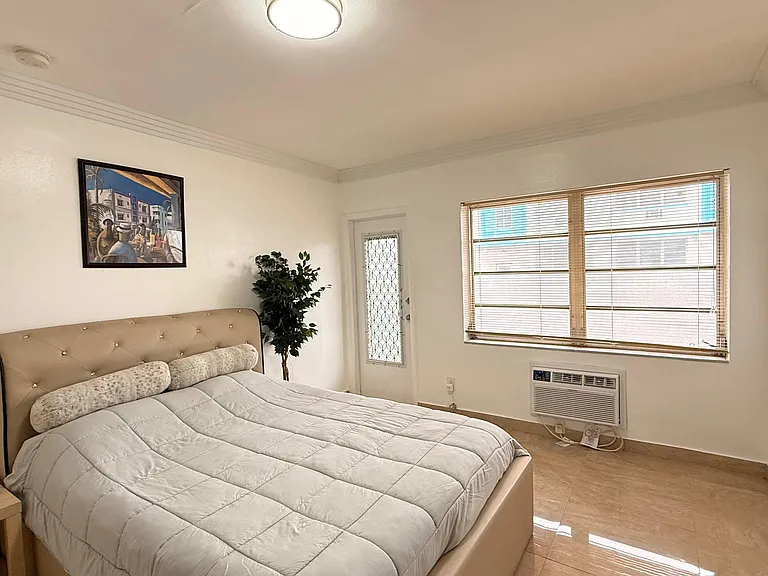 650 Pennsylvania Ave #2 — Photo 15