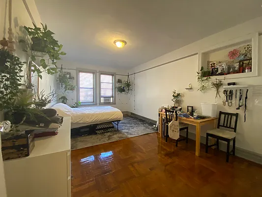 Rented by Lang Realty LLC | media 5