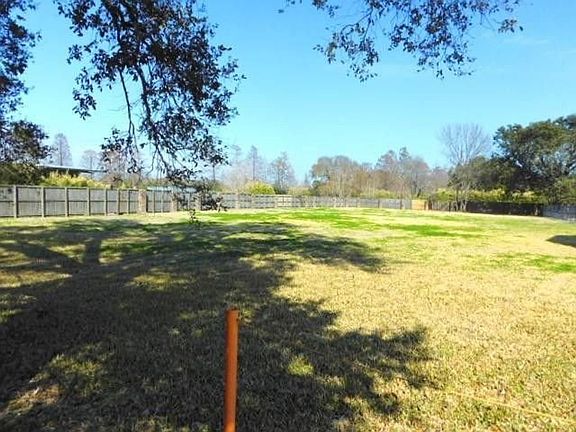 2nd image of 9201 Palmetto St APT 106