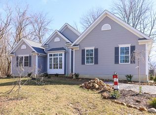 11104 W Lake Rd, Vermilion, OH 44089