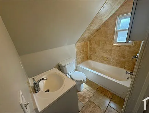 83 Willoughby St #2 — Photo 3