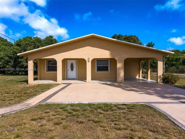 15401 SW 212th St, Miami, FL 33187