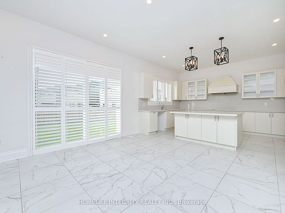 5th image of 1144 Wickham Rd