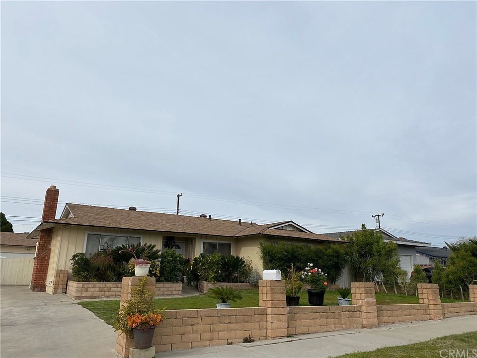 1st image of 955 Elderberry Ave