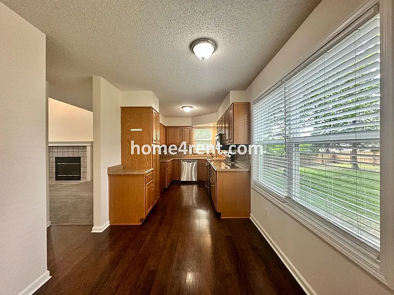 12302 S Shannan Ct — Photo 9