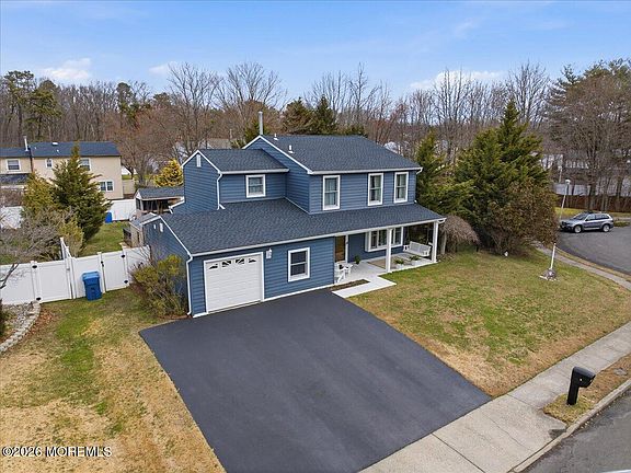 5th image of 8 Moss Haven Way